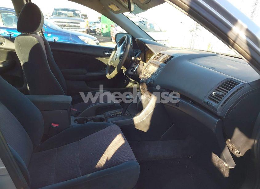 Photo 5 of 2003 Honda Accord 2.4 LX (VIN 1HGCM56323A120690)