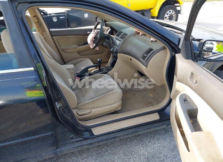 Photo 5 of 2003 Honda Accord 2.4 LX (VIN 1HGCM56323A147324)