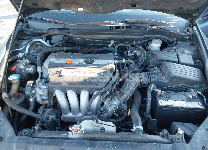 Photo 10 of 2004 Honda Accord 2.4 LX (VIN 1HGCM56324A008957)