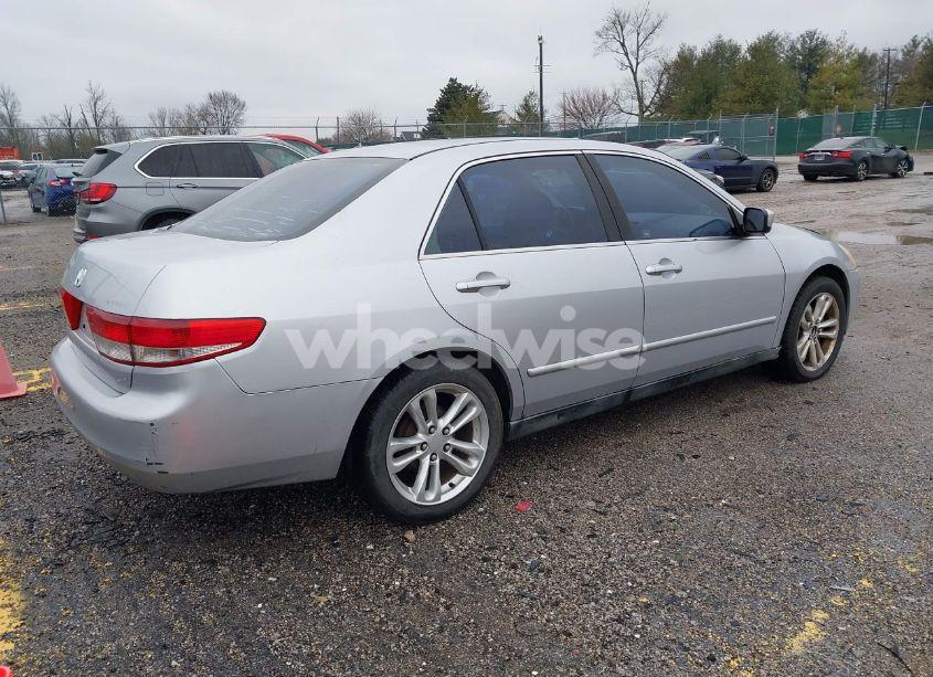 Photo 4 of 2004 Honda Accord 2.4 LX (VIN 1HGCM56324A010028)