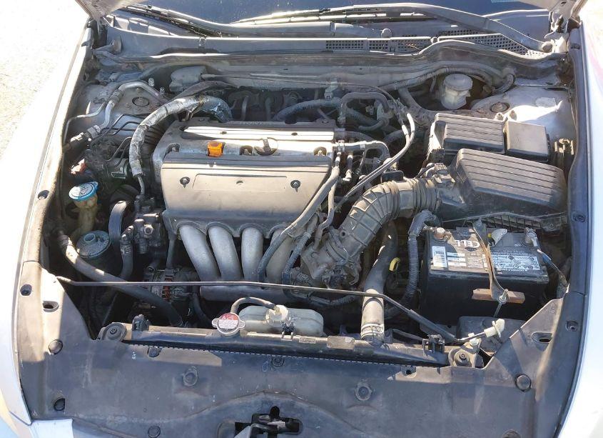 Photo 10 of 2004 Honda Accord 2.4 LX (VIN 1HGCM56324A018033)