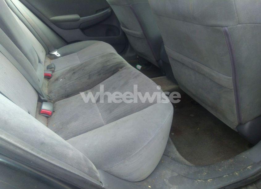 Photo 8 of 2004 Honda Accord 2.4 LX (VIN 1HGCM56324A041912)