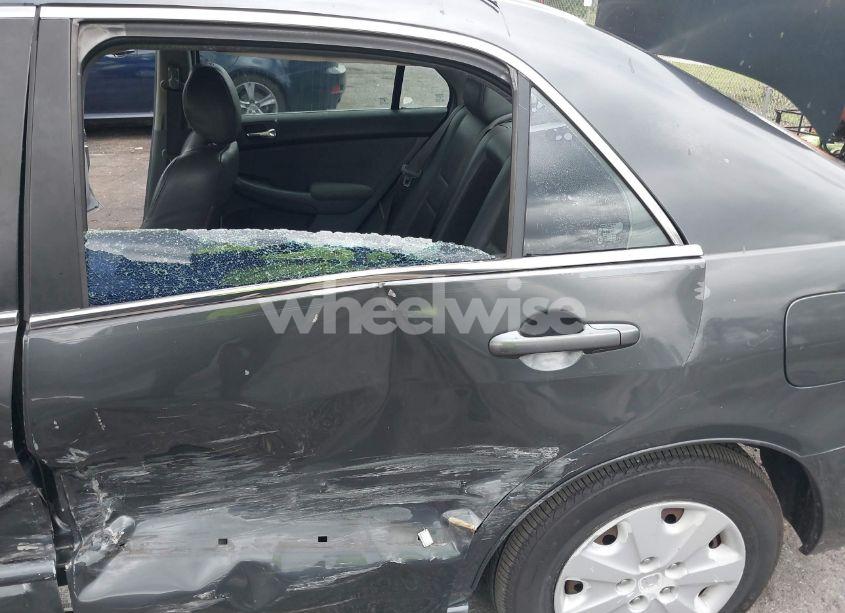 Photo 6 of 2004 Honda Accord 2.4 LX (VIN 1HGCM56324A090558)