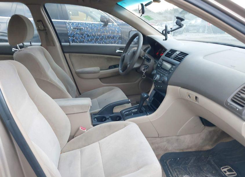 Photo 5 of 2004 Honda Accord 2.4 LX (VIN 1HGCM56324A102031)