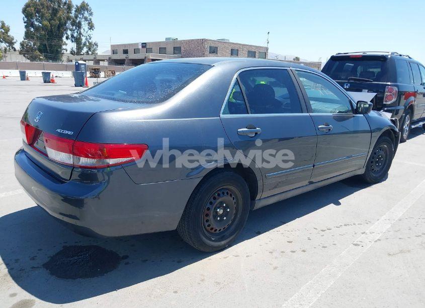 Photo 4 of 2004 Honda Accord 2.4 LX (VIN 1HGCM56324A133814)