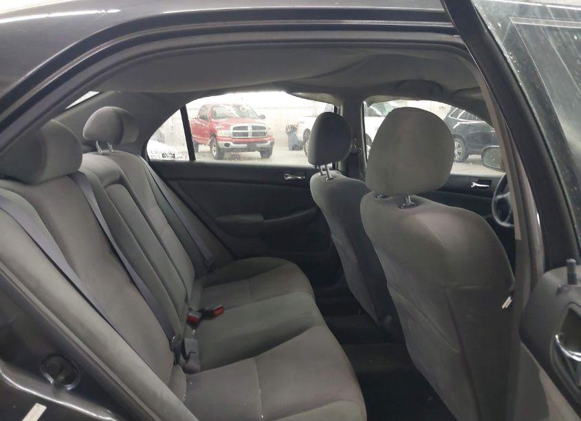 Photo 8 of 2004 Honda Accord SDN LX (VIN 1HGCM56324A154534)