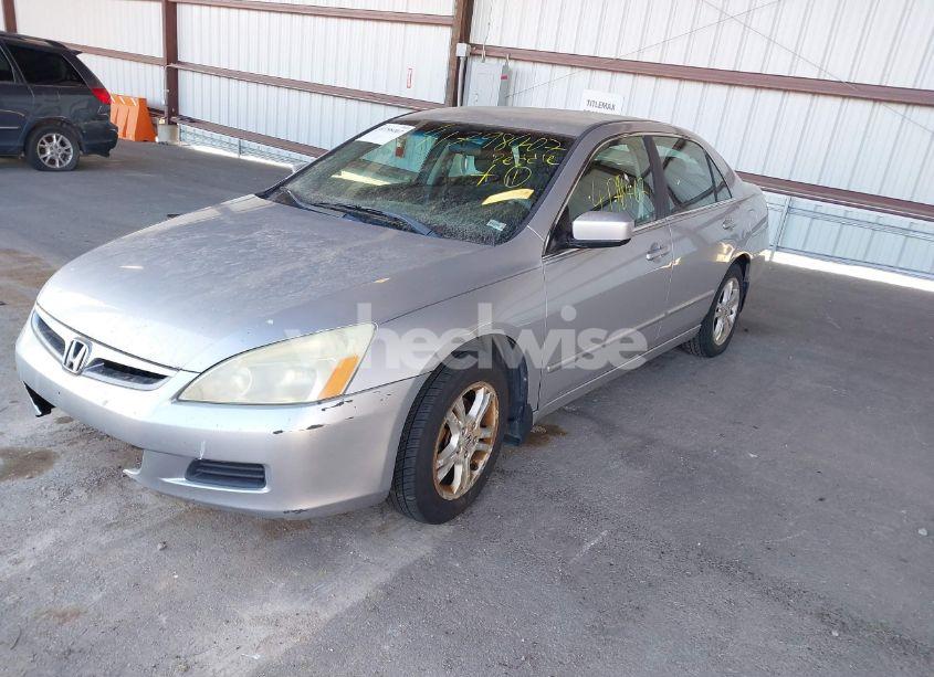 Photo 2 of 2006 Honda Accord 2.4 SE (VIN 1HGCM56326A021517)