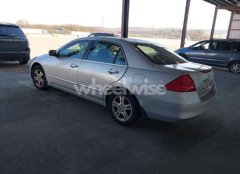 Photo 3 of 2006 Honda Accord 2.4 SE (VIN 1HGCM56326A021517)