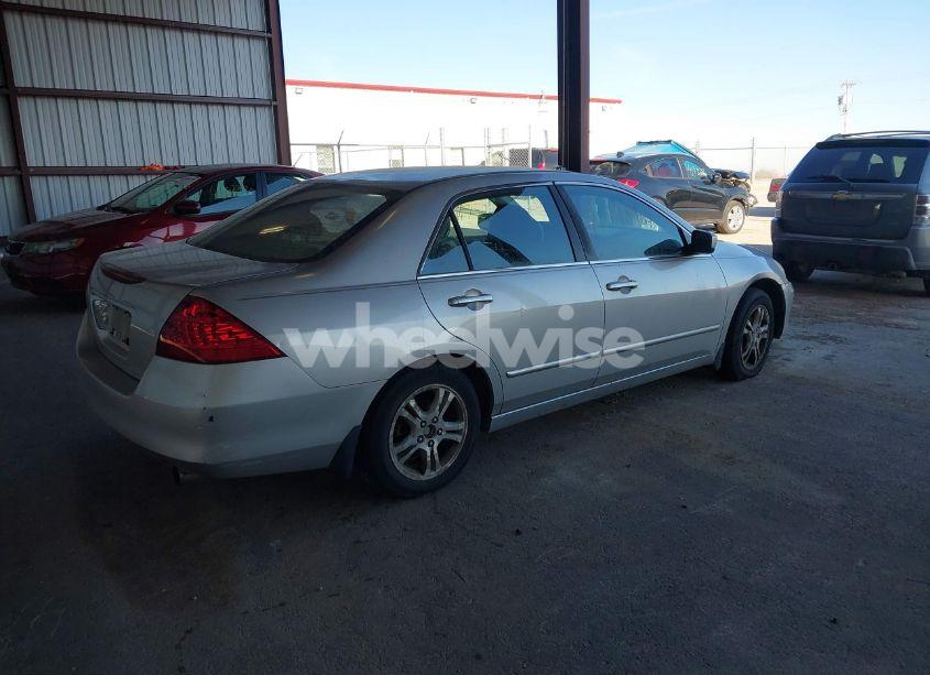 Photo 4 of 2006 Honda Accord 2.4 SE (VIN 1HGCM56326A021517)