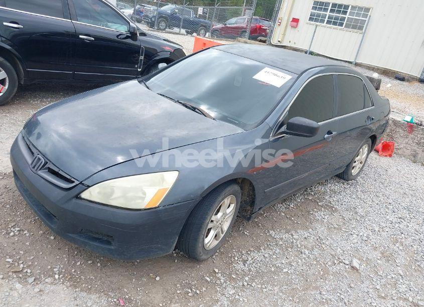 Photo 2 of 2006 Honda Accord 2.4 SE (VIN 1HGCM56326A069583)
