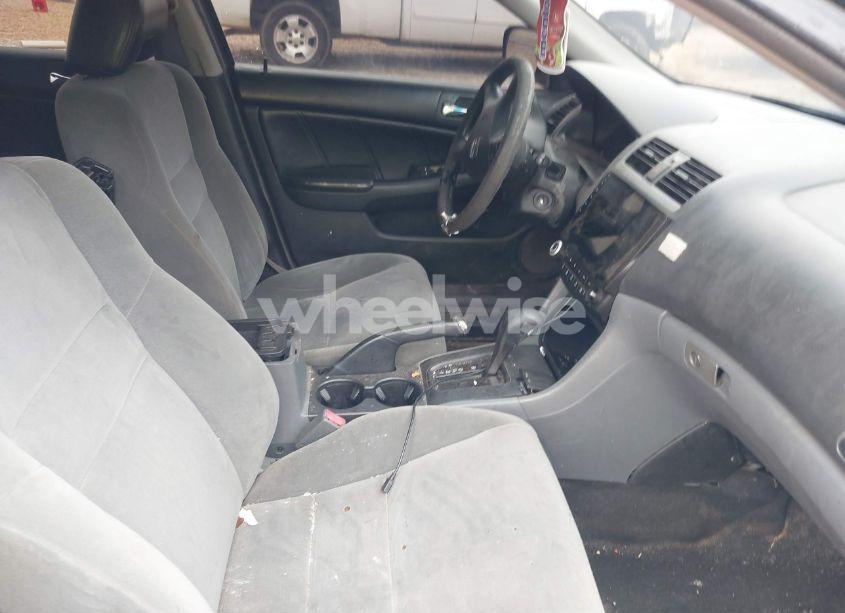 Photo 5 of 2006 Honda Accord 2.4 SE (VIN 1HGCM56326A069583)