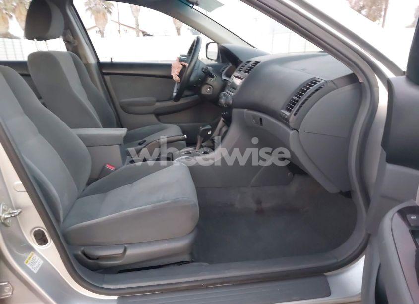 Photo 5 of 2006 Honda Accord 2.4 SE (VIN 1HGCM56326A072399)
