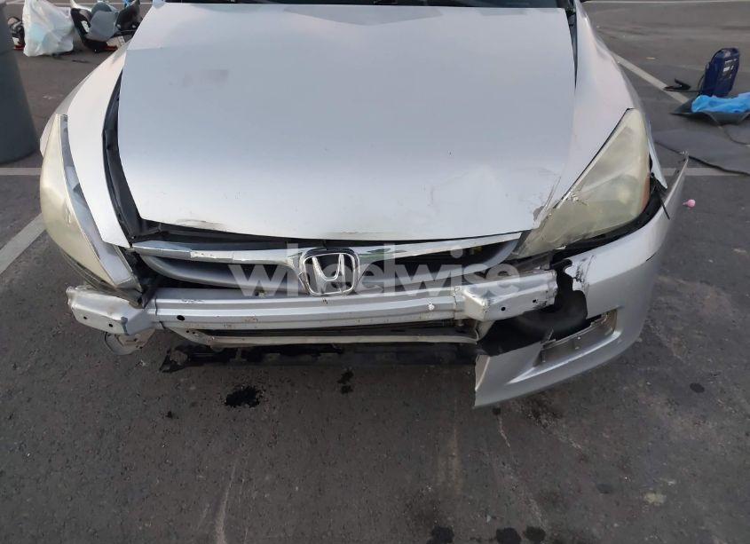 Photo 6 of 2006 Honda Accord 2.4 SE (VIN 1HGCM56326A072399)