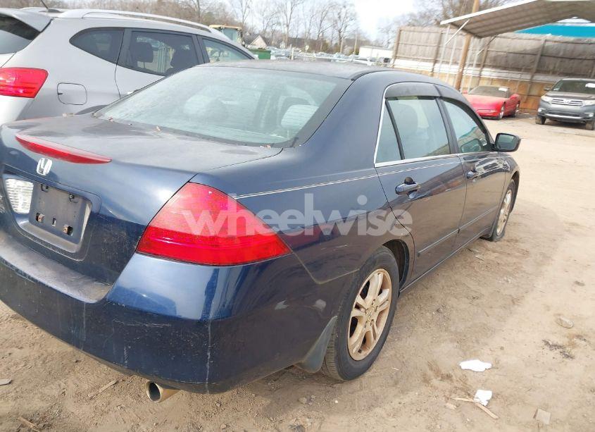 Photo 4 of 2007 Honda Accord 2.4 SE (VIN 1HGCM56327A130805)