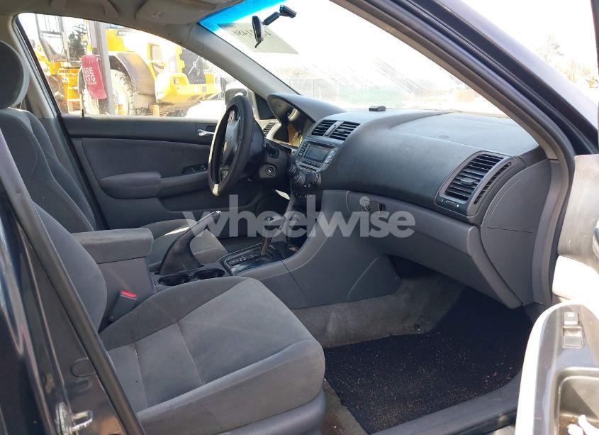 Photo 5 of 2007 Honda Accord 2.4 SE (VIN 1HGCM56327A220181)