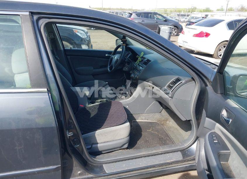 Photo 5 of 2003 Honda Accord 2.4 LX (VIN 1HGCM56333A140561)