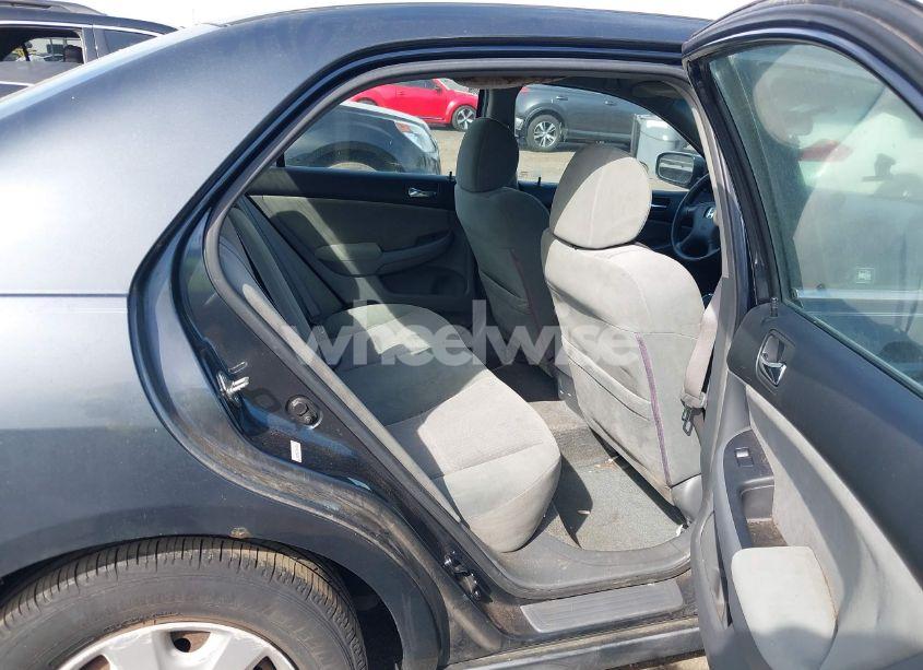 Photo 8 of 2003 Honda Accord 2.4 LX (VIN 1HGCM56333A140561)