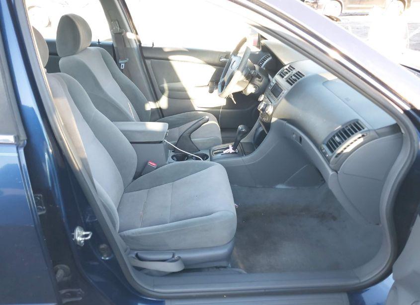 Photo 5 of 2004 Honda Accord 2.4 LX (VIN 1HGCM56334A026223)
