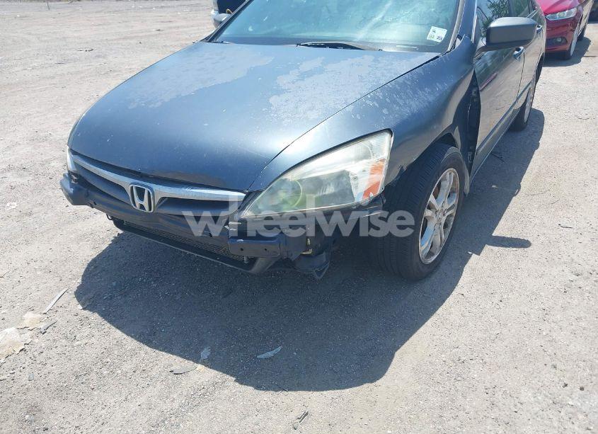 Photo 6 of 2006 Honda Accord 2.4 SE (VIN 1HGCM56336A000093)