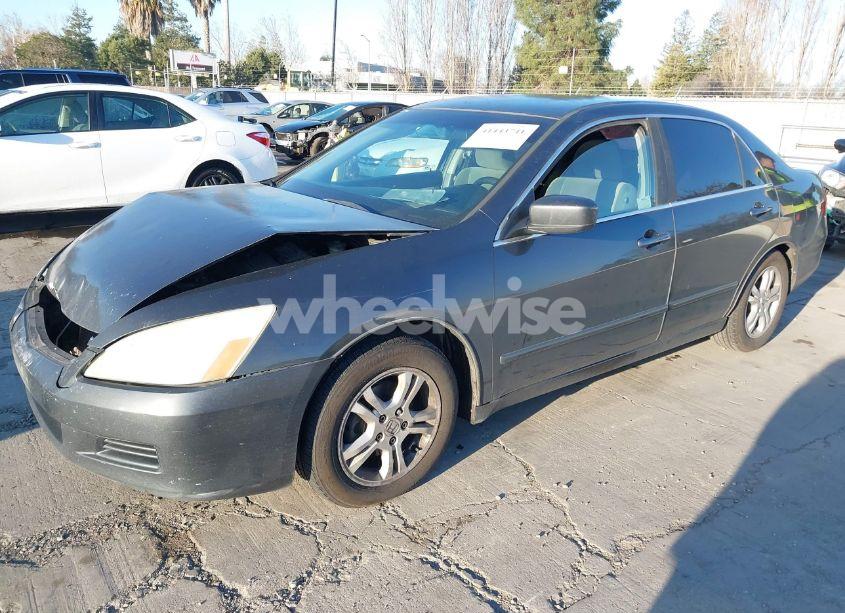 Photo 2 of 2006 Honda Accord 2.4 SE (VIN 1HGCM56336A032882)