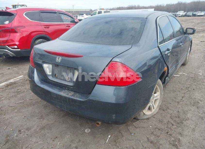 Photo 4 of 2006 Honda Accord 2.4 SE (VIN 1HGCM56336A095528)