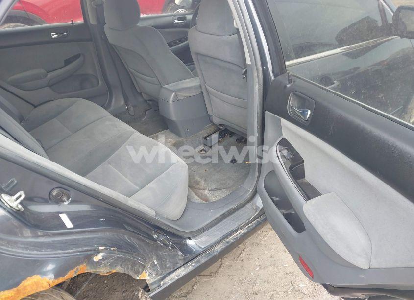 Photo 8 of 2006 Honda Accord 2.4 SE (VIN 1HGCM56336A095528)