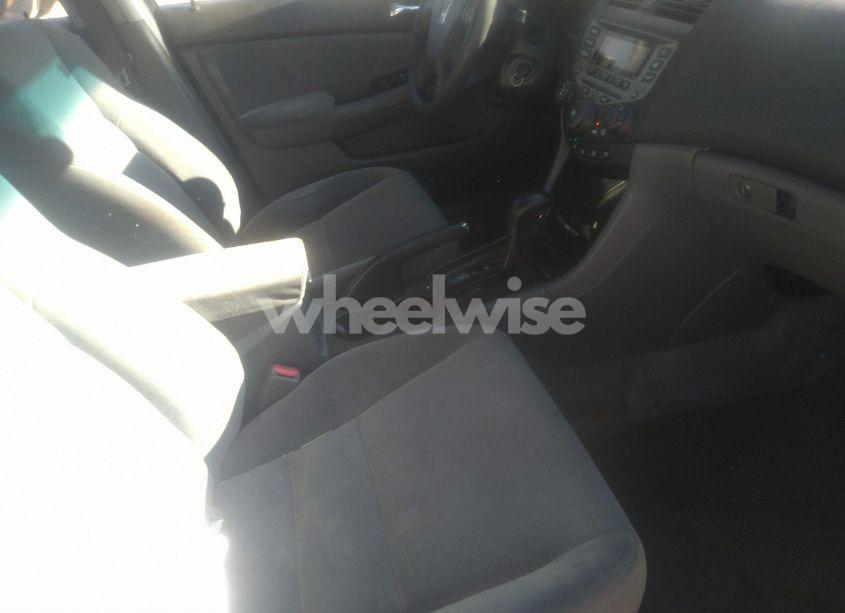 Photo 5 of 2006 Honda Accord 2.4 SE (VIN 1HGCM56336A166050)