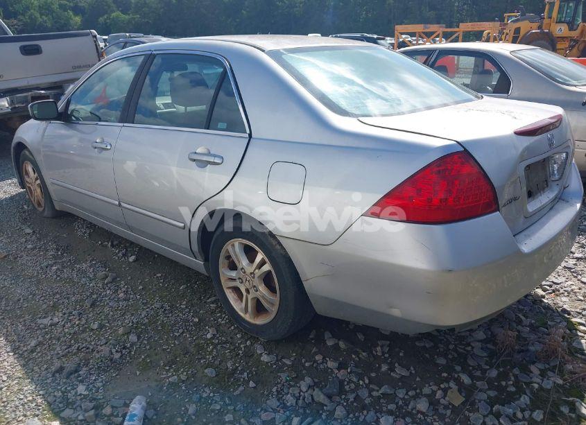 Photo 3 of 2007 Honda Accord 2.4 SE (VIN 1HGCM56337A043219)
