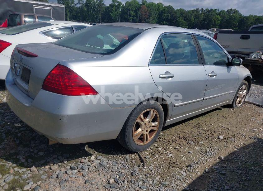 Photo 4 of 2007 Honda Accord 2.4 SE (VIN 1HGCM56337A043219)