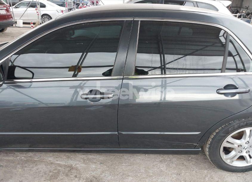 Photo 14 of 2007 Honda Accord 2.4 SE (VIN 1HGCM56337A121773)