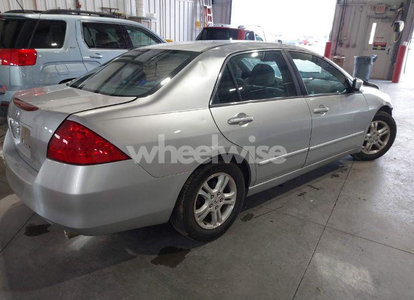 Photo 4 of 2007 Honda Accord 2.4 SE (VIN 1HGCM56337A144079)