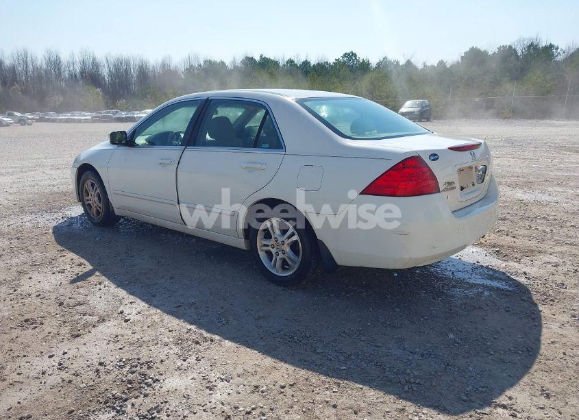 Photo 3 of 2007 Honda Accord 2.4 SE (VIN 1HGCM56337A174859)