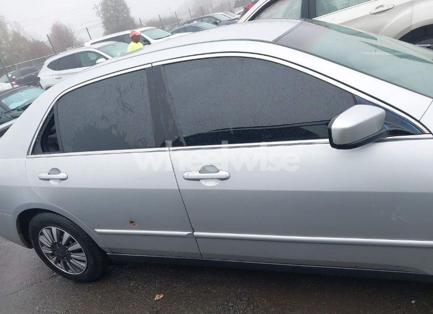 Photo 13 of 2003 Honda Accord 2.4 LX (VIN 1HGCM56343A022731)