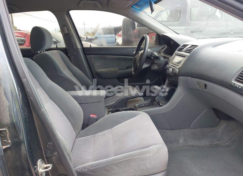 Photo 5 of 2003 Honda Accord 2.4 LX (VIN 1HGCM56343A088969)