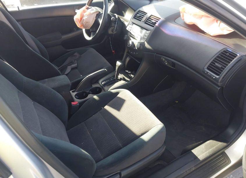 Photo 5 of 2003 Honda Accord 2.4 LX (VIN 1HGCM56343A109125)