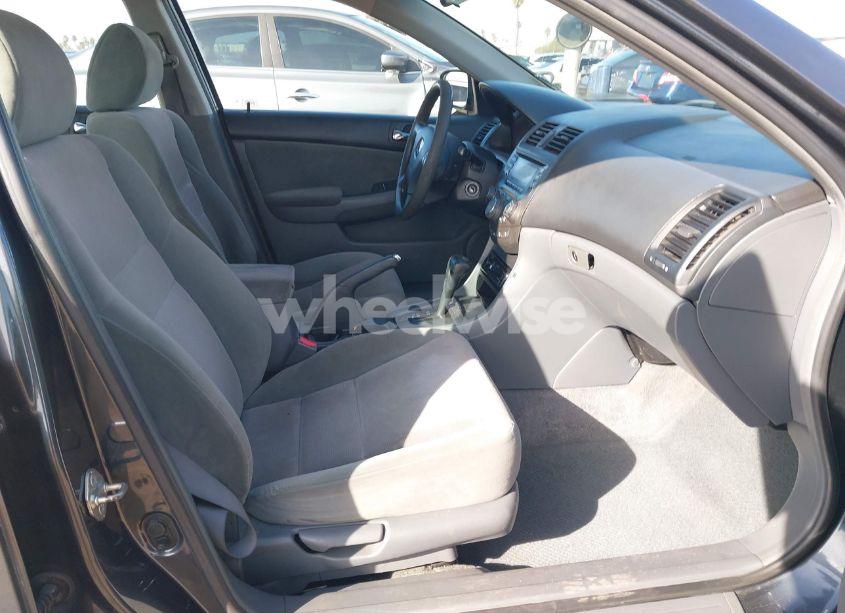 Photo 5 of 2004 Honda Accord 2.4 LX (VIN 1HGCM56344A022181)