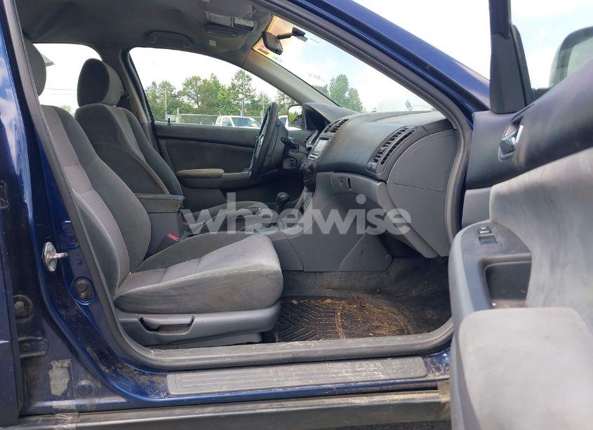 Photo 5 of 2004 Honda Accord 2.4 LX (VIN 1HGCM56344A059618)