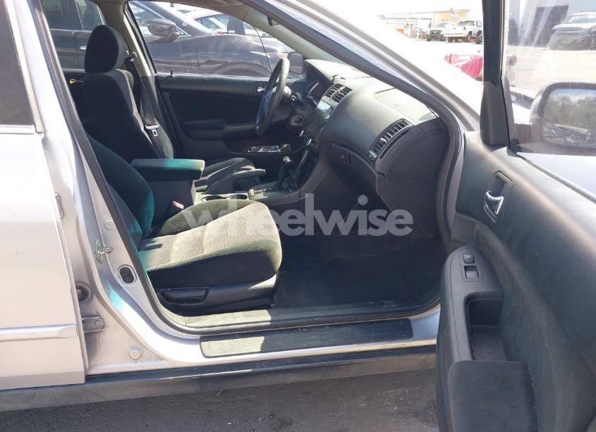 Photo 5 of 2004 Honda Accord 2.4 LX (VIN 1HGCM56344A148265)