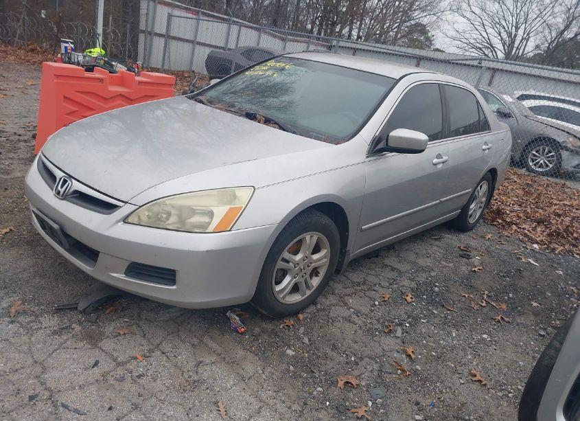 Photo 2 of 2006 Honda Accord 2.4 SE (VIN 1HGCM56346A024158)