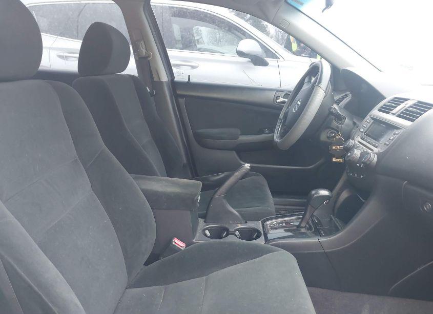 Photo 5 of 2006 Honda Accord 2.4 SE (VIN 1HGCM56346A024158)