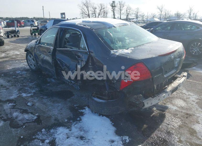 Photo 3 of 2006 Honda Accord 2.4 SE (VIN 1HGCM56346A040666)