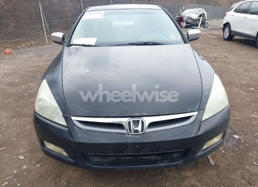 Photo 6 of 2006 Honda Accord 2.4 SE (VIN 1HGCM56346A055975)