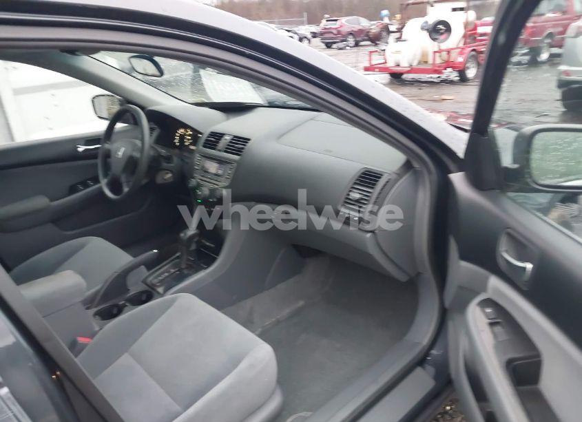 Photo 5 of 2006 Honda Accord 2.4 SE (VIN 1HGCM56346A058892)