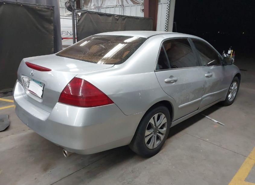 Photo 4 of 2006 Honda Accord 2.4 SE (VIN 1HGCM56346A073960)