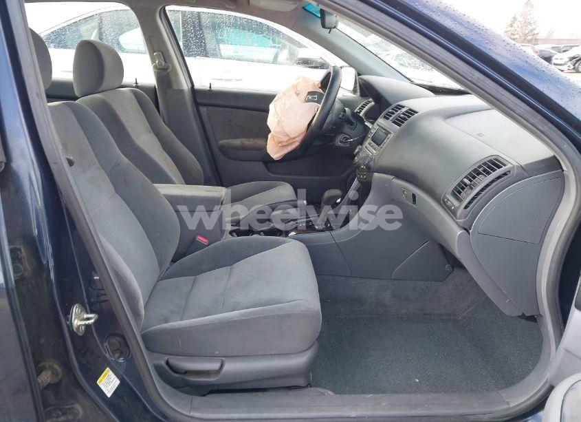 Photo 5 of 2007 Honda Accord 2.4 SE (VIN 1HGCM56347A002386)