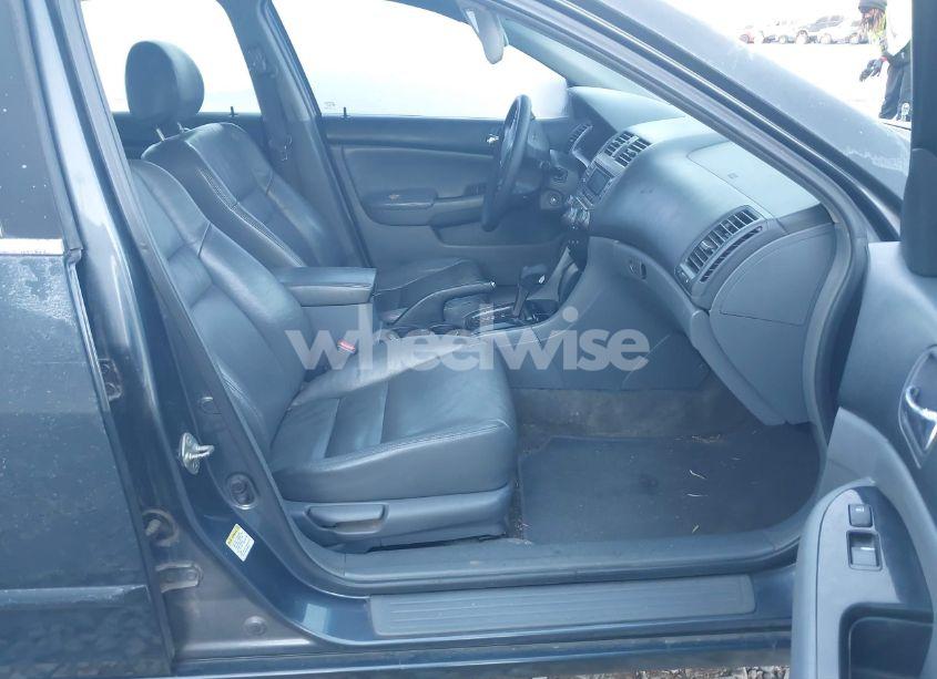 Photo 5 of 2007 Honda Accord 2.4 SE (VIN 1HGCM56347A084202)