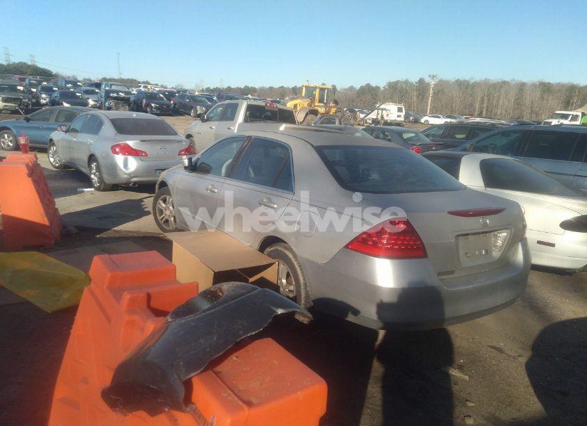 Photo 3 of 2007 Honda Accord 2.4 SE (VIN 1HGCM56347A195915)