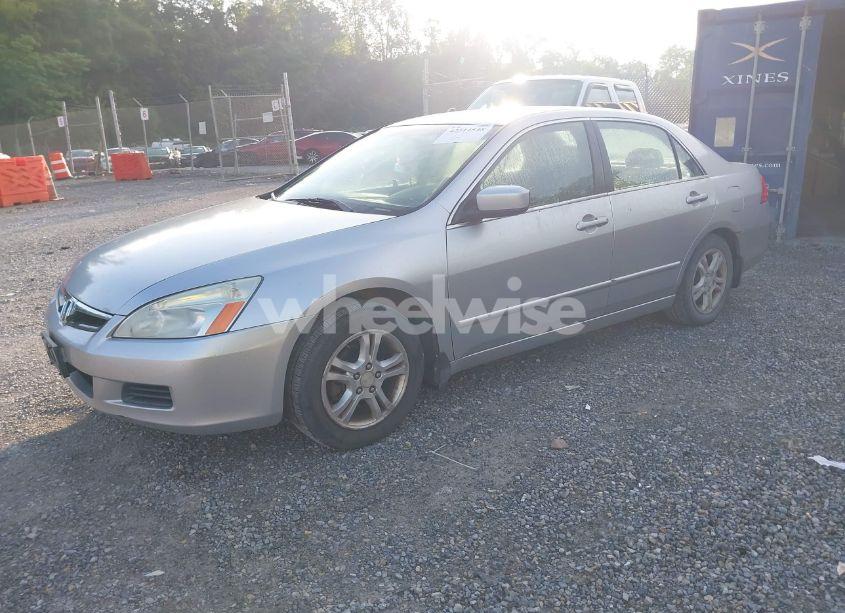 Photo 2 of 2007 Honda Accord 2.4 SE (VIN 1HGCM56347A200871)