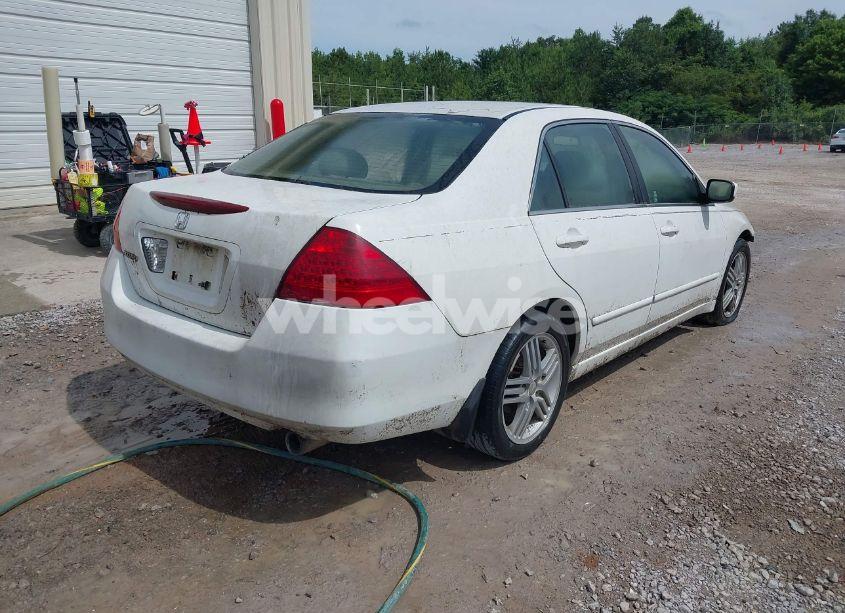 Photo 4 of 2007 Honda Accord 2.4 SE (VIN 1HGCM56347A223938)