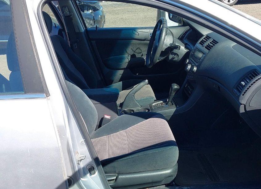 Photo 5 of 2003 Honda Accord 2.4 LX (VIN 1HGCM56353A050974)